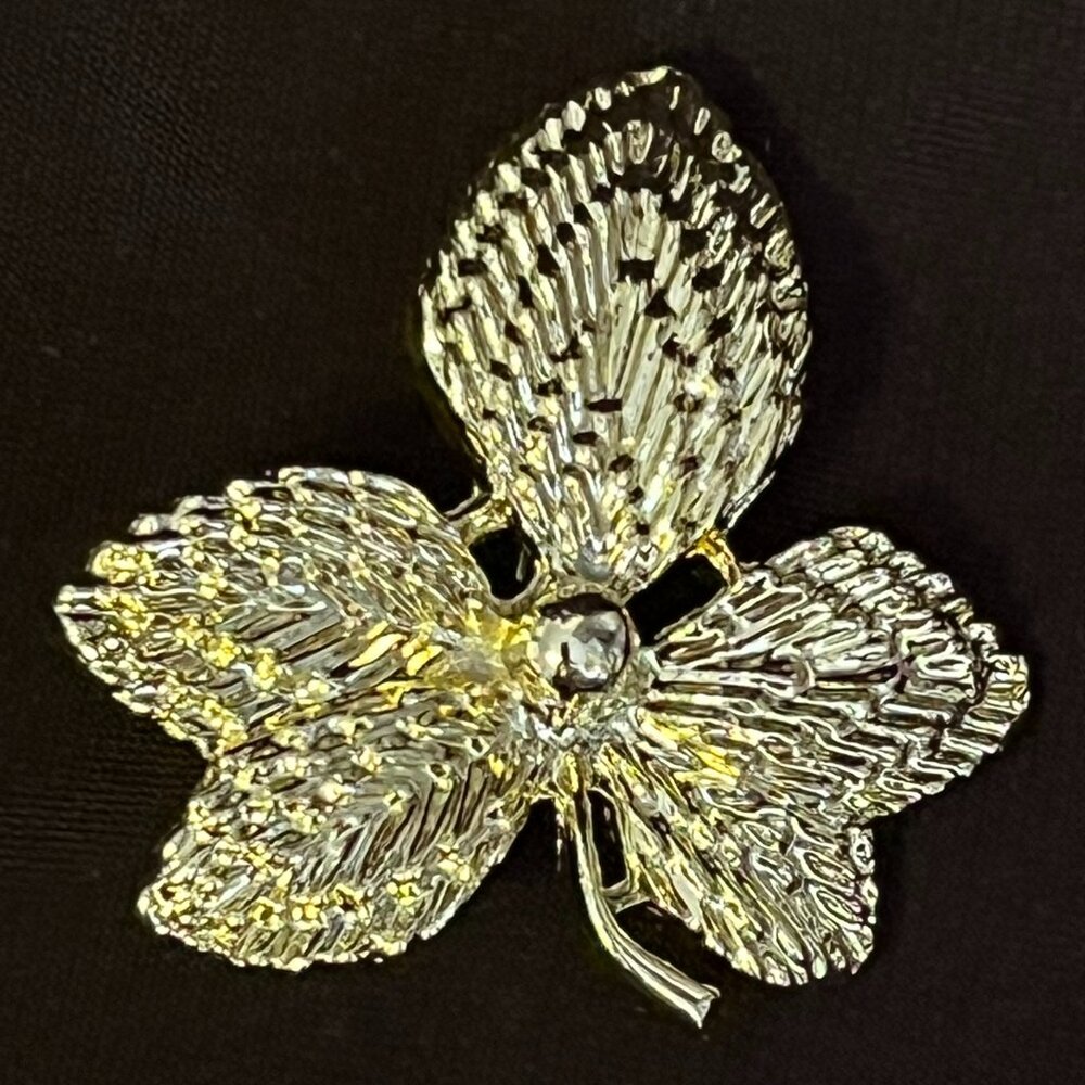 Vintage Gerry’s Gold Leaf Brooch – 1¾” – Stamped “Gerry’s”